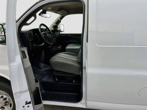 2024 Chevrolet Express 2500