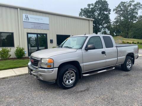 2005 GMC Sierra 1500 for sale at B & B AUTO SALES INC in Odenville AL