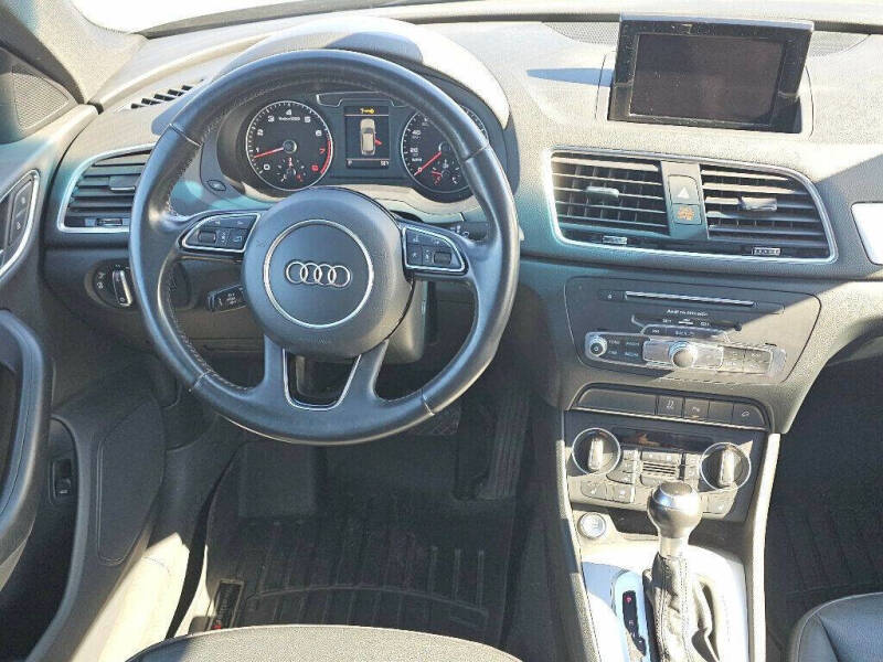 2017 Audi Q3 2.0T quattro Premium