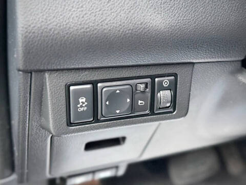 2012 Nissan Versa 1.8 S