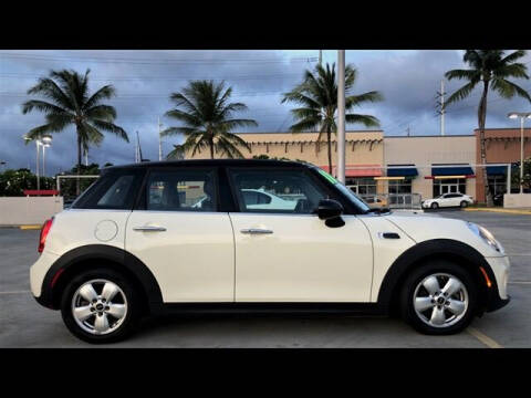 2015 MINI Hardtop 4 Door Cooper