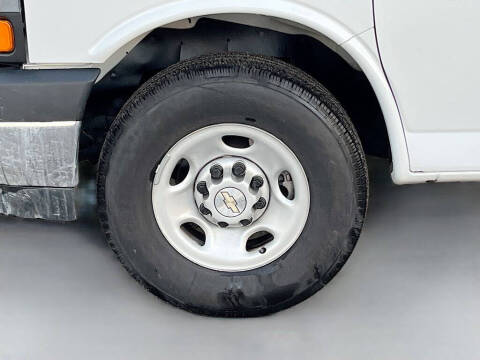 2025 Chevrolet Express 2500