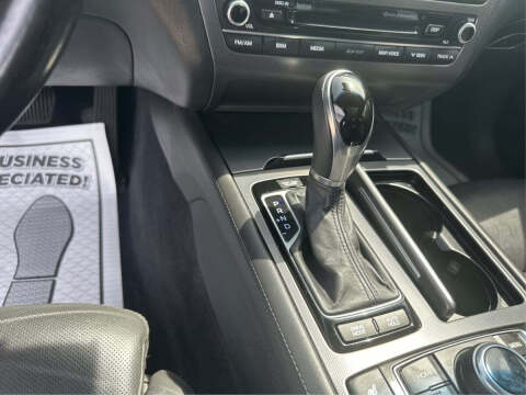 2017 Genesis G80