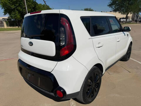 2016 Kia Soul +