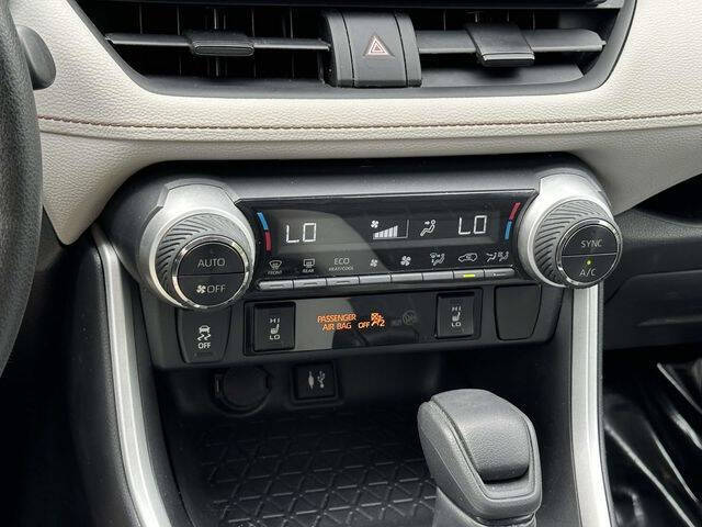 2019 Toyota RAV4 Hybrid XLE