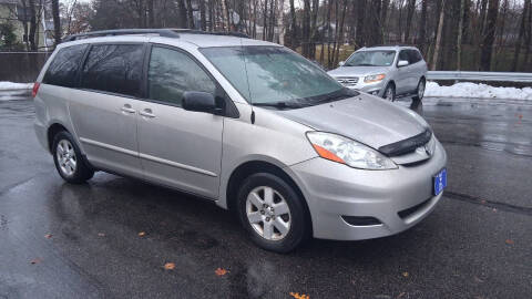 2009 Toyota Sienna LE 7-Passenger