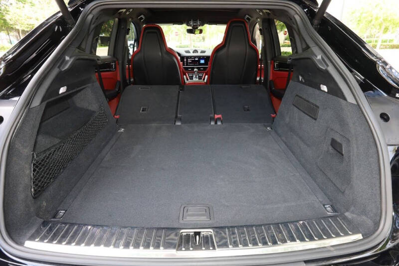 2021 Porsche Cayenne Coupe