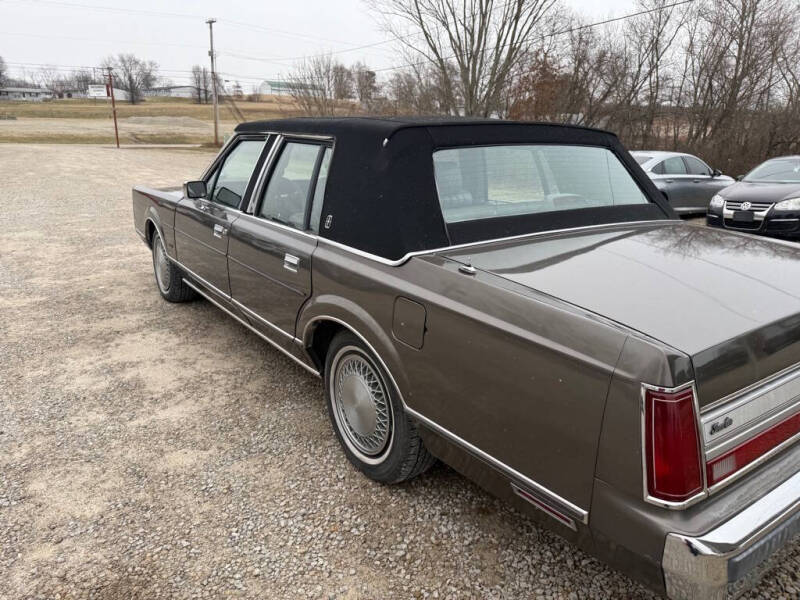 1988 Lincoln Town Car for sale at WINEGARDNER AUTOMOTIVE LLC in New Lexington OH