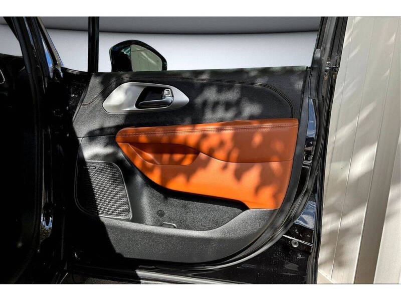 2024 Chrysler Pacifica Pinnacle