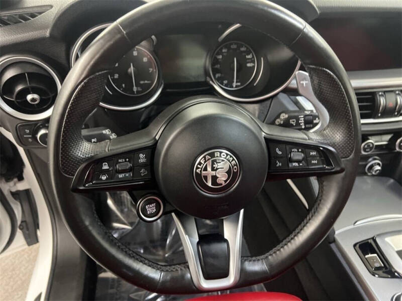 2022 Alfa Romeo Stelvio Ti
