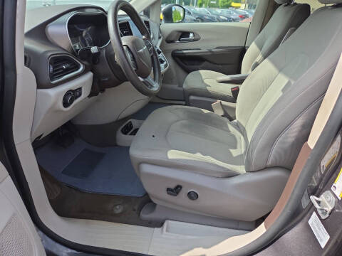 2017 Chrysler Pacifica Touring