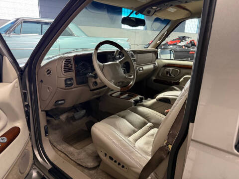 2000 Cadillac Escalade