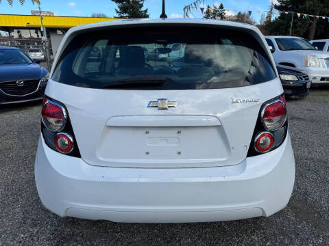 2014 Chevrolet Sonic LS Auto