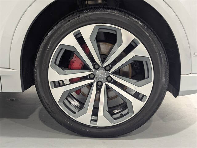 2019 Audi Q8 quattro Premium Plus 55 TFSI