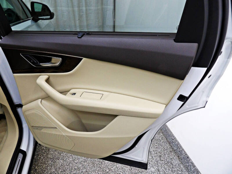 2019 Audi Q7 quattro Prestige 55 TFSI