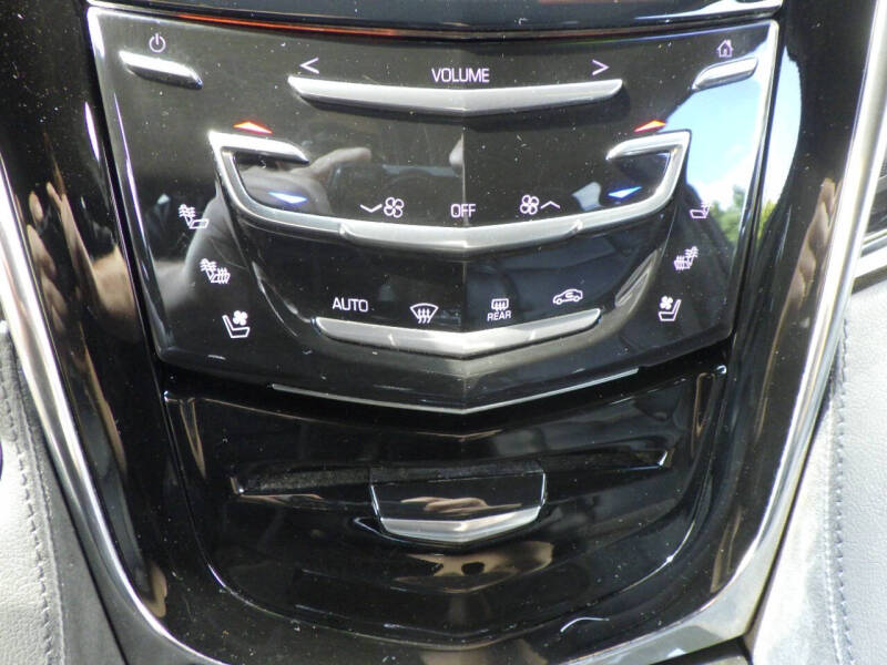 2017 Cadillac Escalade ESV Platinum