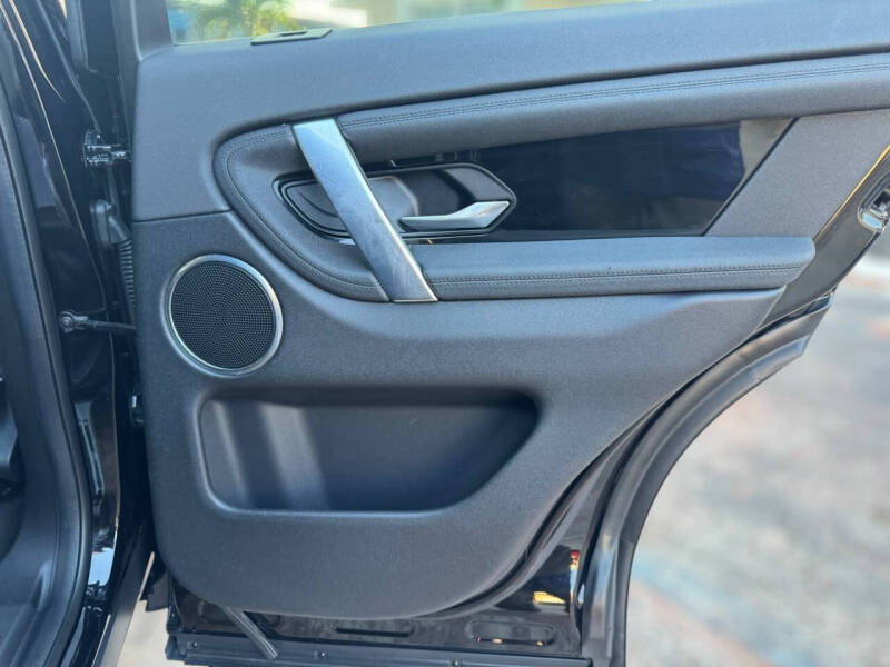 2020 Land Rover Discovery Sport P250 Standard