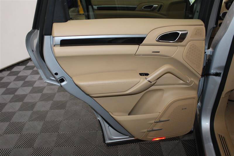 2012 Porsche Cayenne