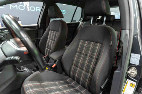 2014 Volkswagen GTI Wolfsburg Edition PZEV