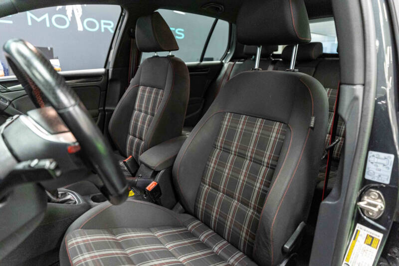 2014 Volkswagen GTI Wolfsburg Edition PZEV