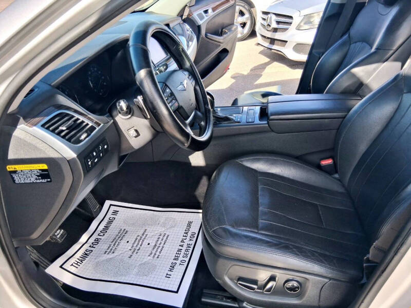 2015 Hyundai Genesis