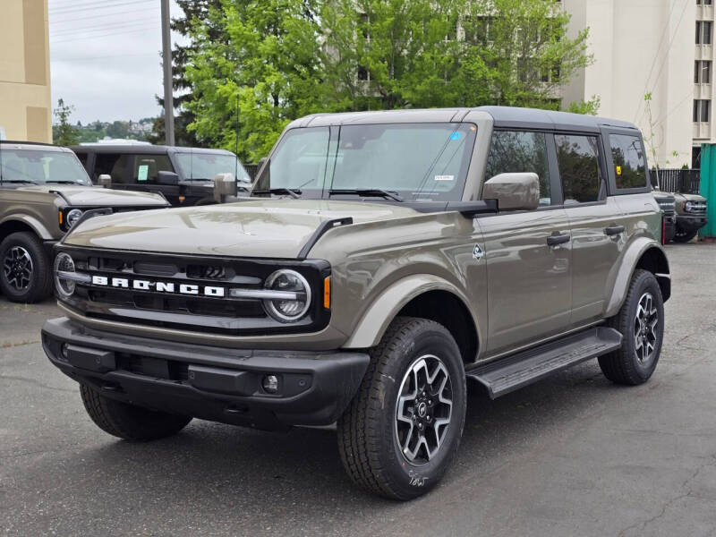 2026 Ford Bronco Outer Banks