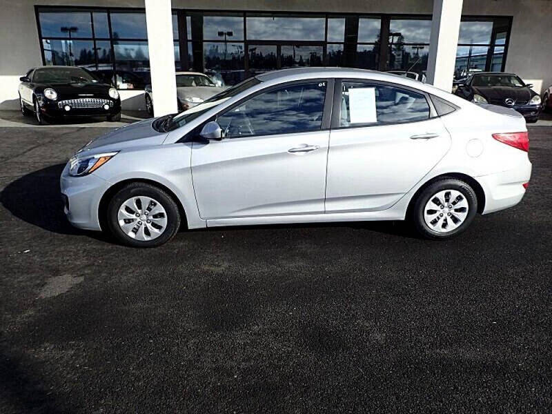 2016 Hyundai Accent SE