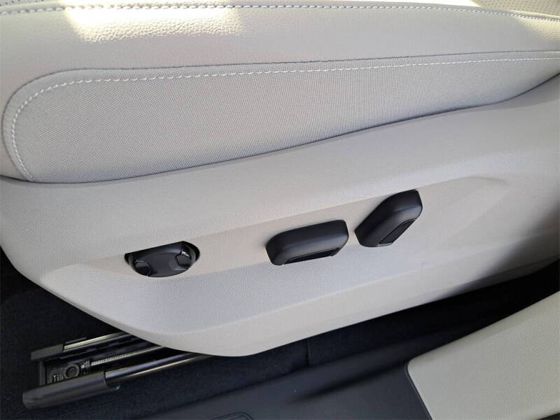 2026 Volkswagen Atlas SE