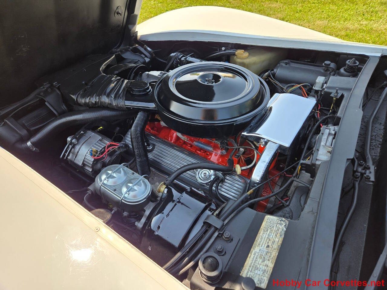 1976 Chevrolet Corvette 25