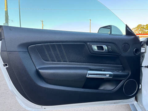 2022 Ford Mustang EcoBoost Premium