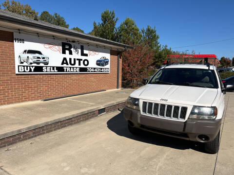 2004 Jeep Grand Cherokee for sale at R & L Autos in Salisbury NC