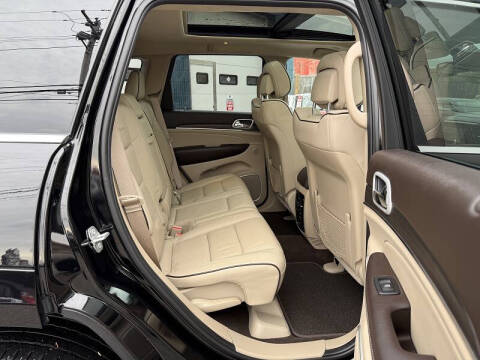 2020 Jeep Grand Cherokee Summit