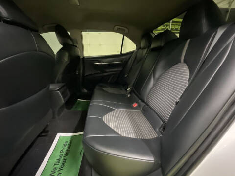 2019 Toyota Camry SE