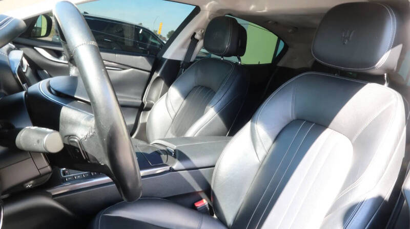 2017 Maserati Ghibli