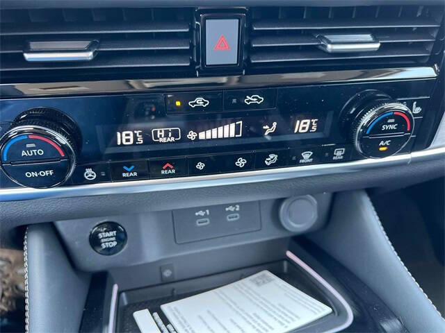 2025 Nissan Rogue Platinum