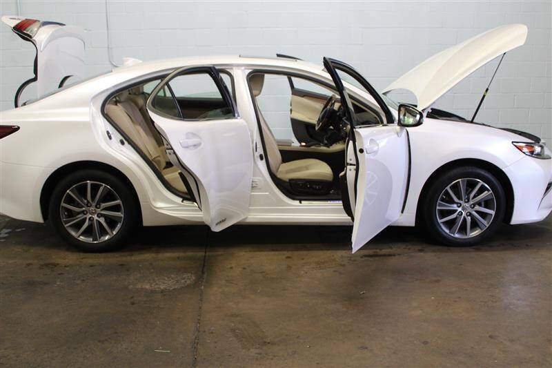 2016 Lexus ES 300h
