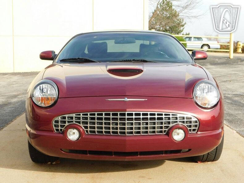 2004 Ford Thunderbird Deluxe