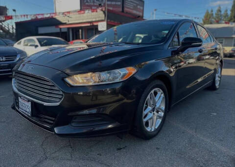 2013 Ford Fusion SE