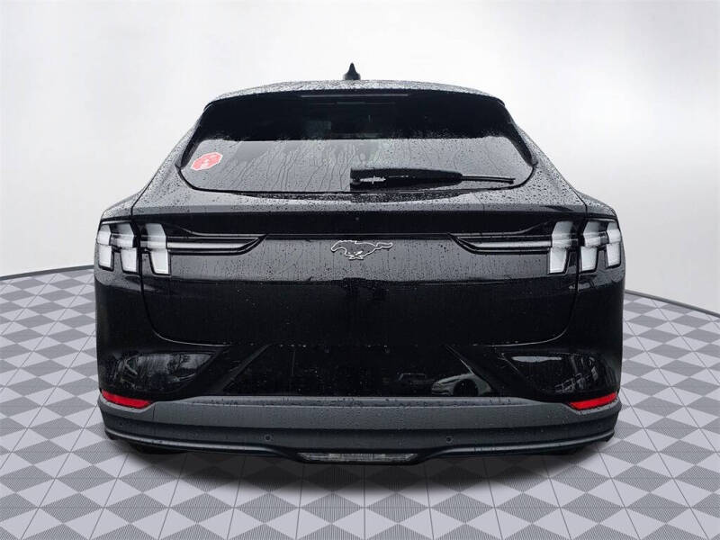 2024 Ford Mustang Mach-E Select