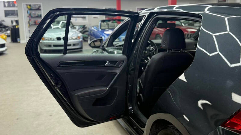 2015 Volkswagen Golf GTI S