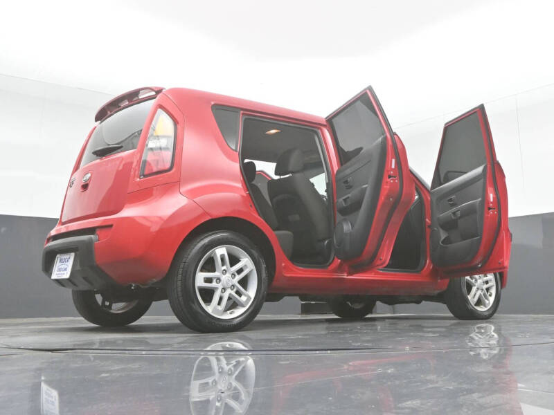 2010 Kia Soul +
