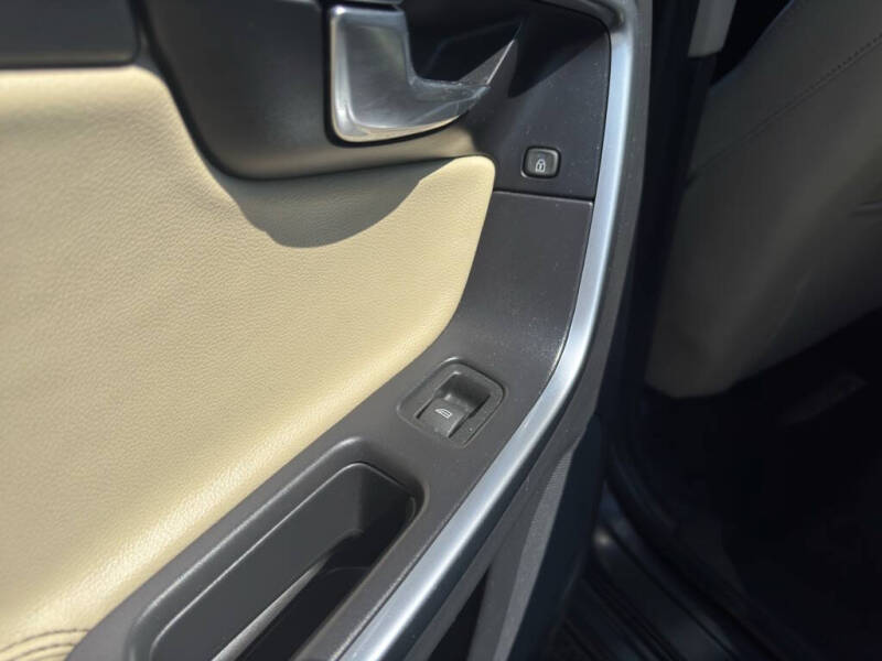 2016 Volvo S60 T5 Drive-E Premier