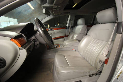 2004 Volkswagen Phaeton V8