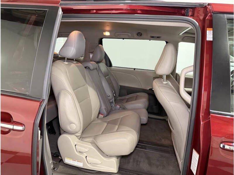 2017 Toyota Sienna