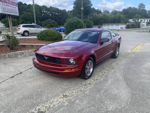 2005 Ford Mustang V6 Deluxe