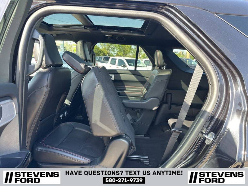 2024 Ford Explorer ST-Line