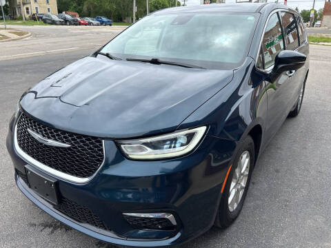 2023 Chrysler Pacifica Touring L