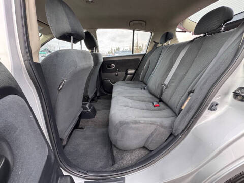 2010 Nissan Versa 1.8 S