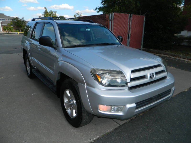 2004 Toyota 4Runner SR5 photo 8