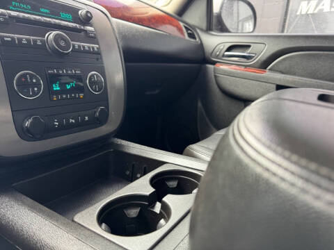 2011 GMC Yukon XL SLT 2500